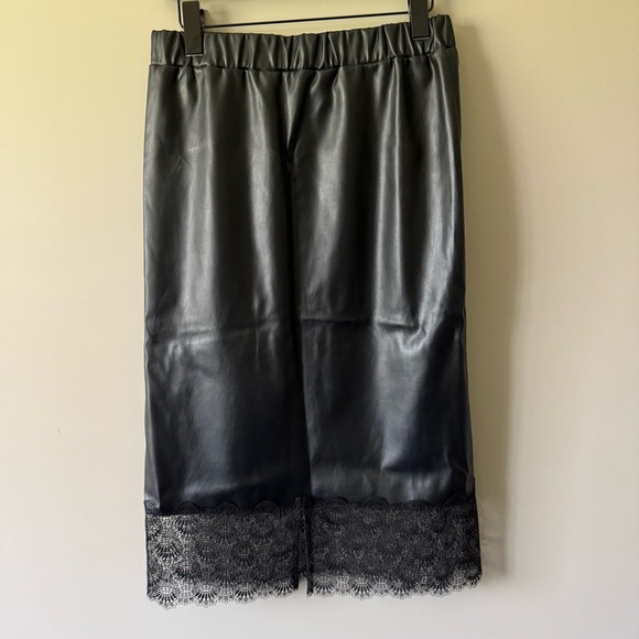 MICHAEL Michael Kors Lace-Trim Faux-Leather Skirt Black Size Small - Picture 2 of 7